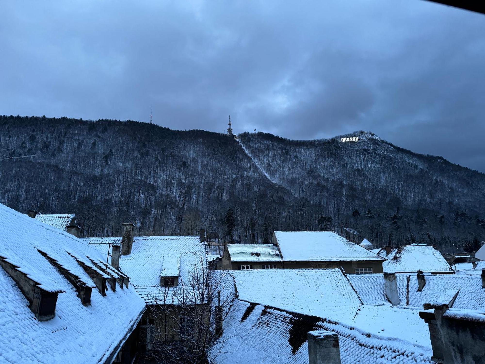 Apartamento Belle Vista Loft Braşov Exterior foto